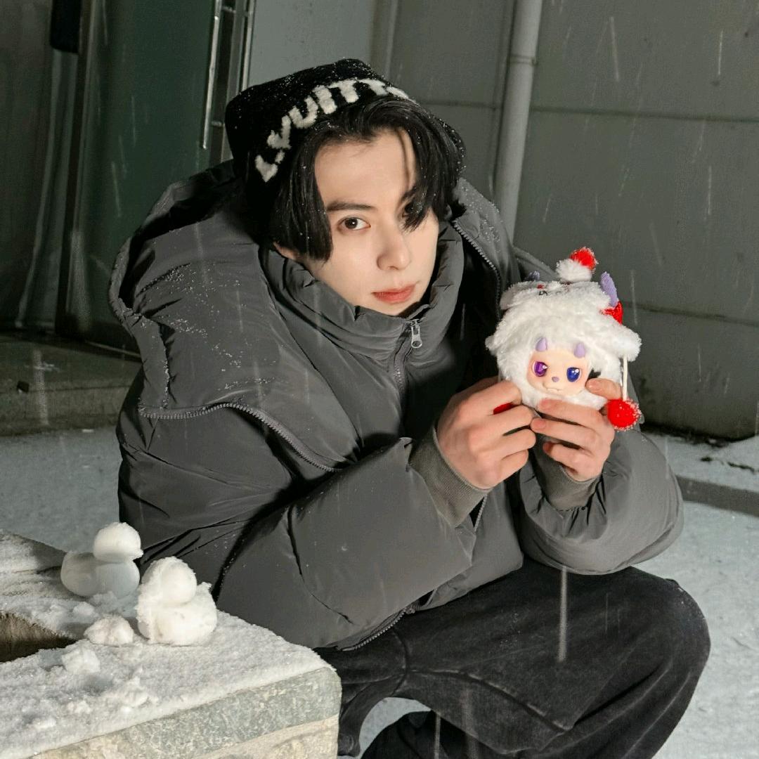 Ranaiio.（见过王鹤棣版）