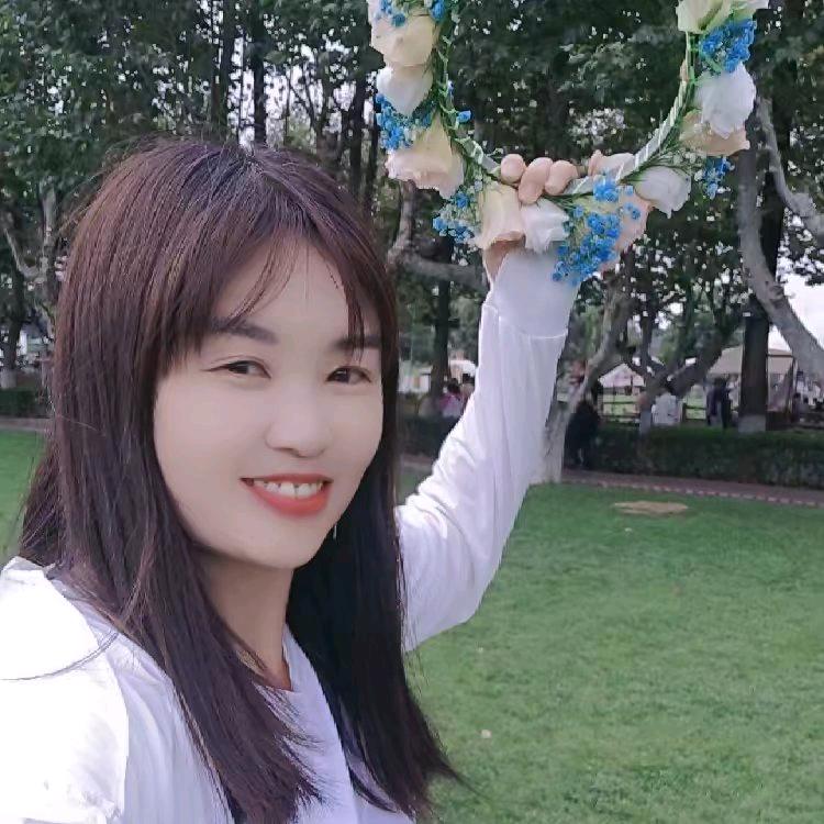 英子