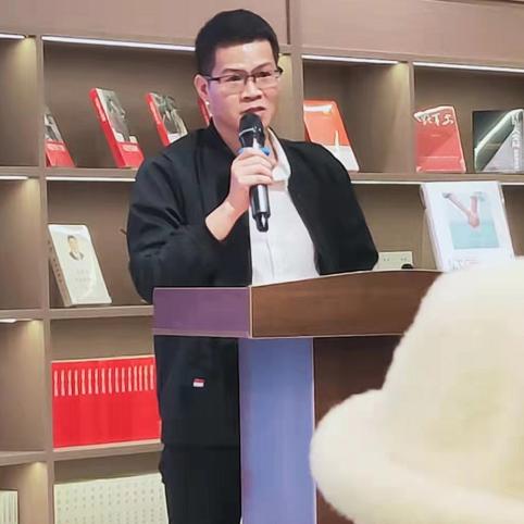 丁小宇