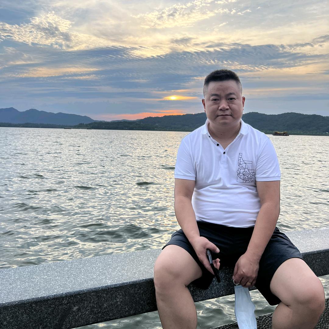 六盘水卖油烟机的唐二哥