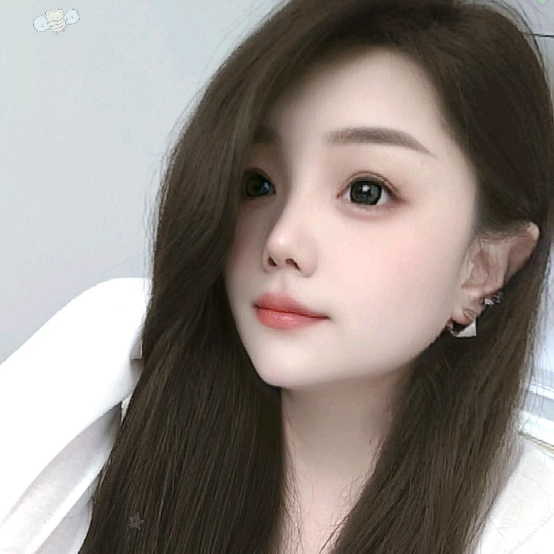 👸