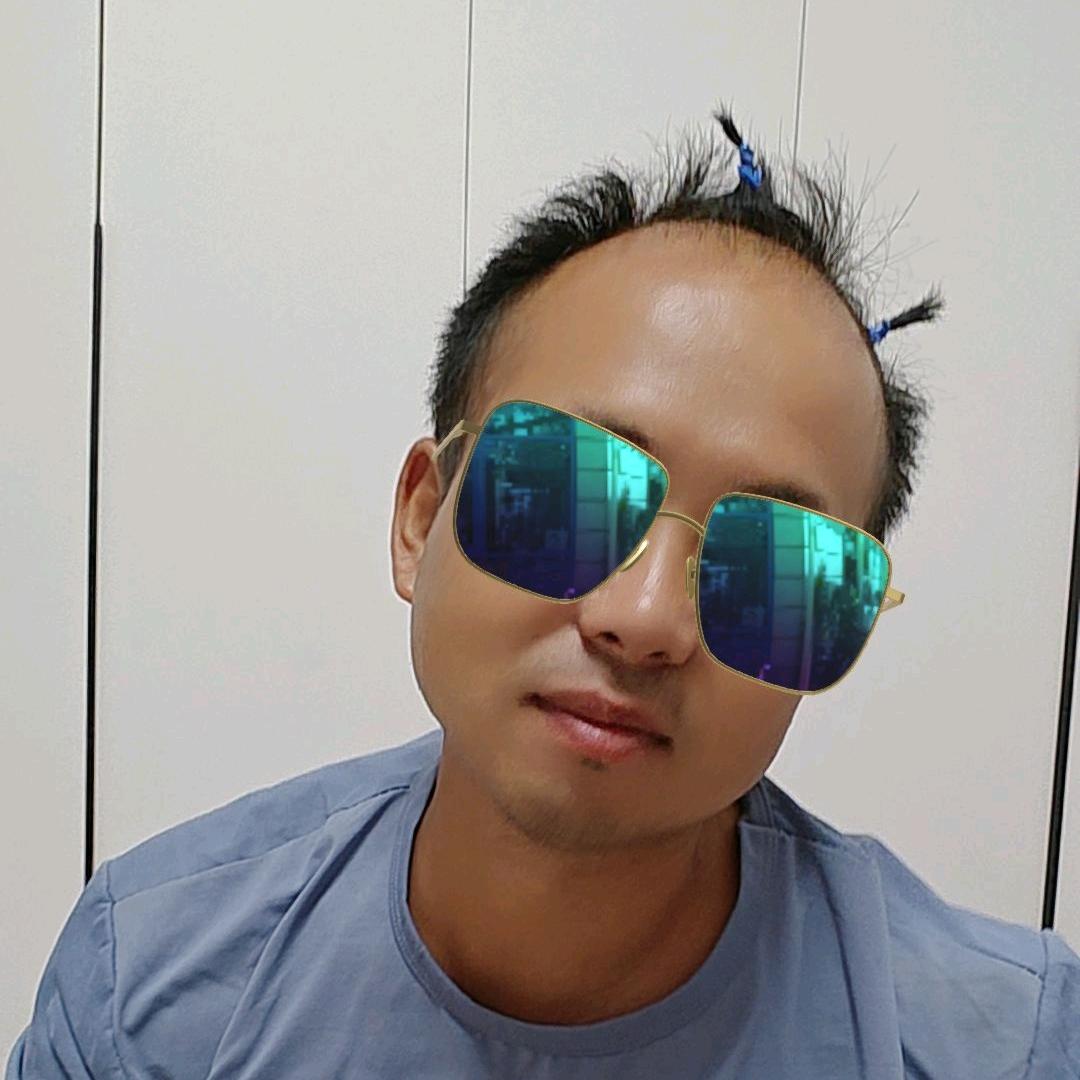 在吃饭的樱桃