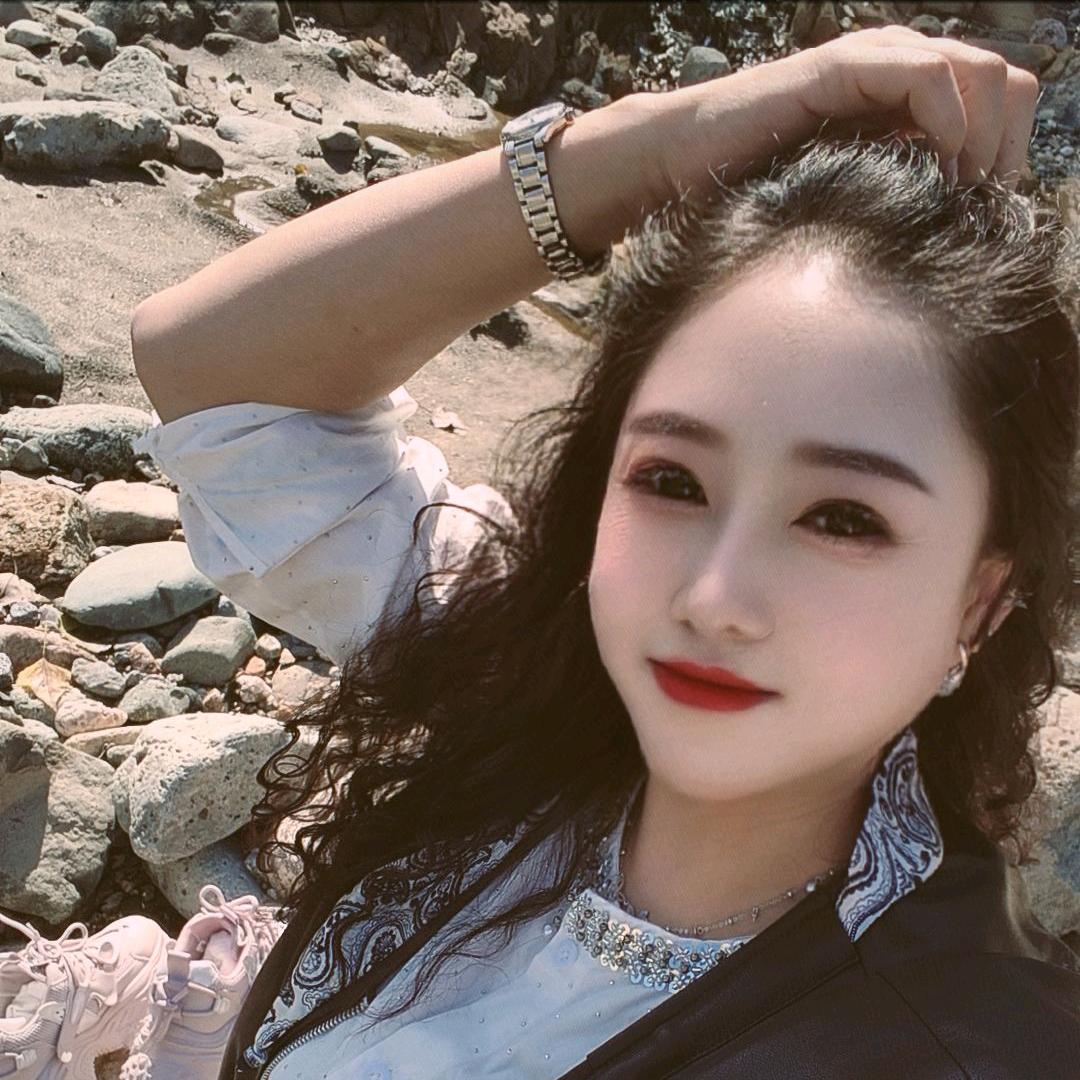 长不大的小孩儿ฅ^._.^ฅ萌