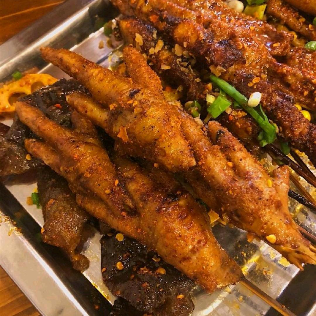 《想你的夜烧烤店》