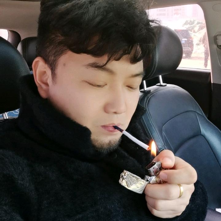 @W*王先生