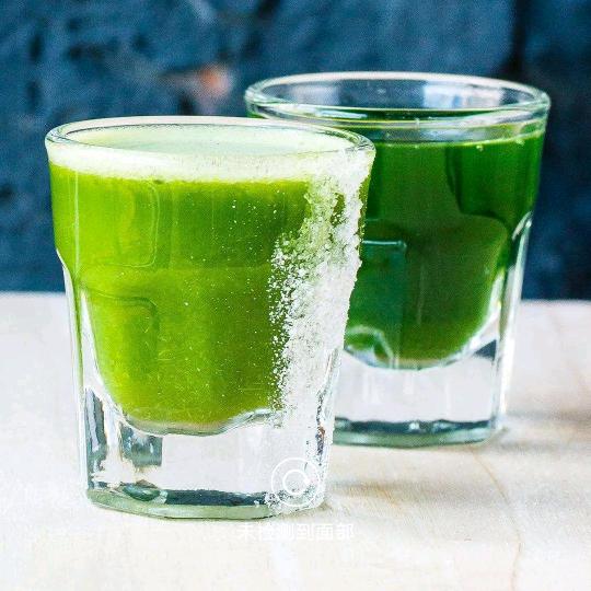 7*： ：：@3   323