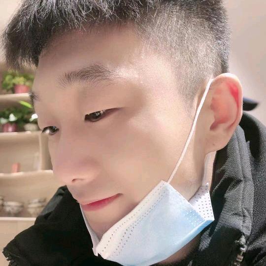 荒丘独宿人