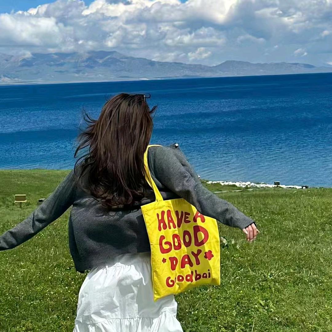 可爱西西在奥莱