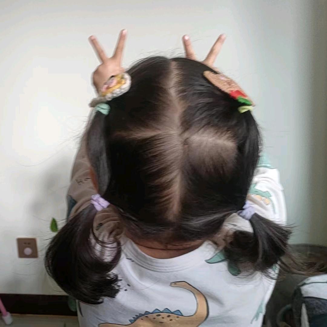 李妍