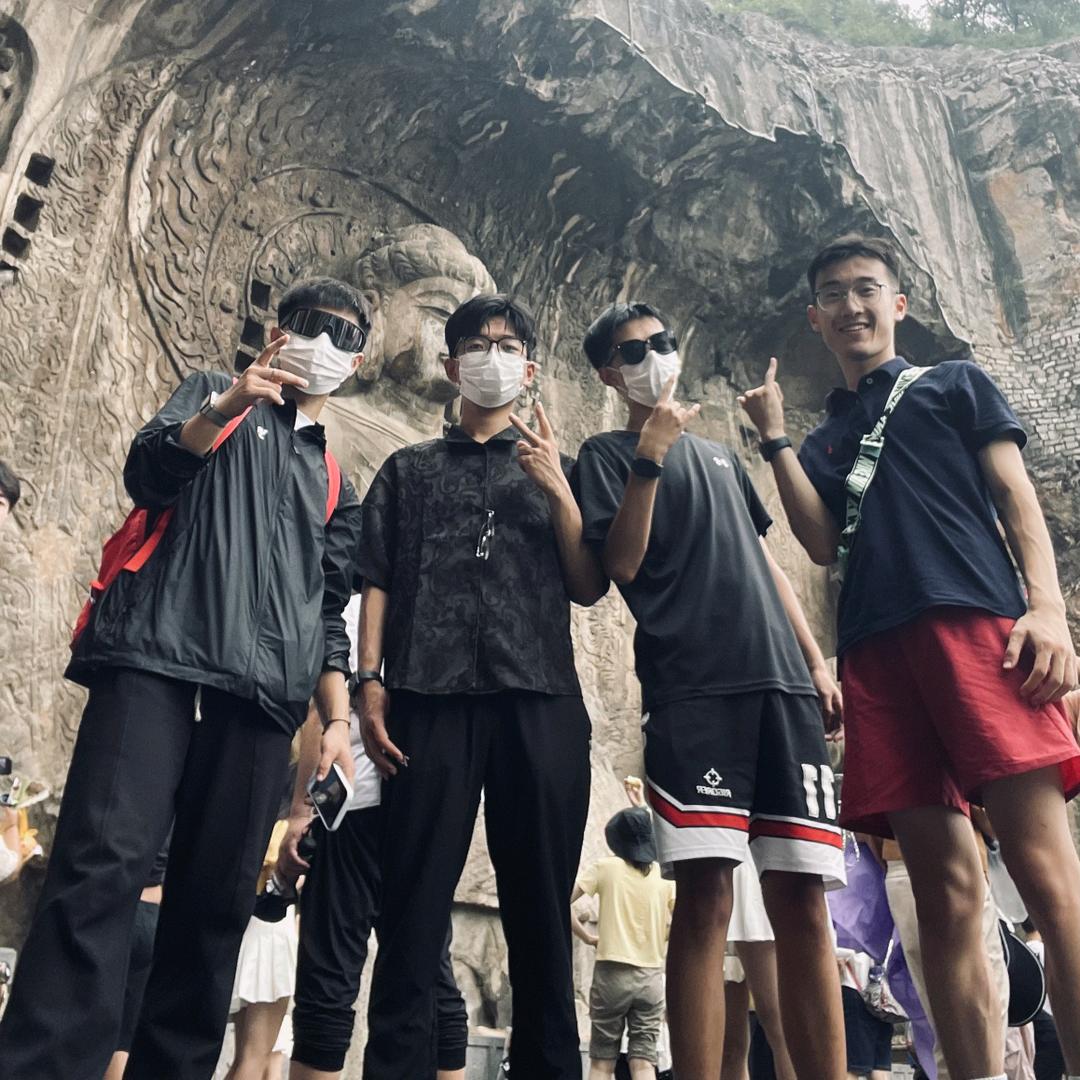 睁不动眼了