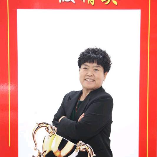 快乐的老婆婆