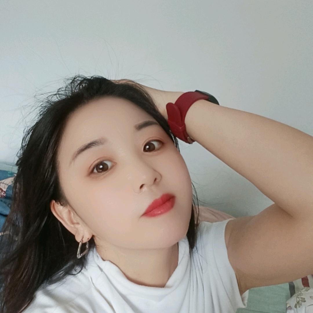 : 🦋ℒᎭℯ⃝傻💞丫头࿐:
