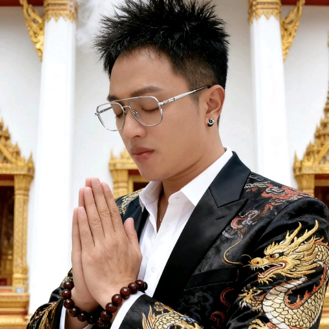 前程似锦😊钱来运转