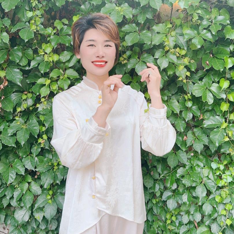 信阳稳稳~浣熙莎(白白霜)