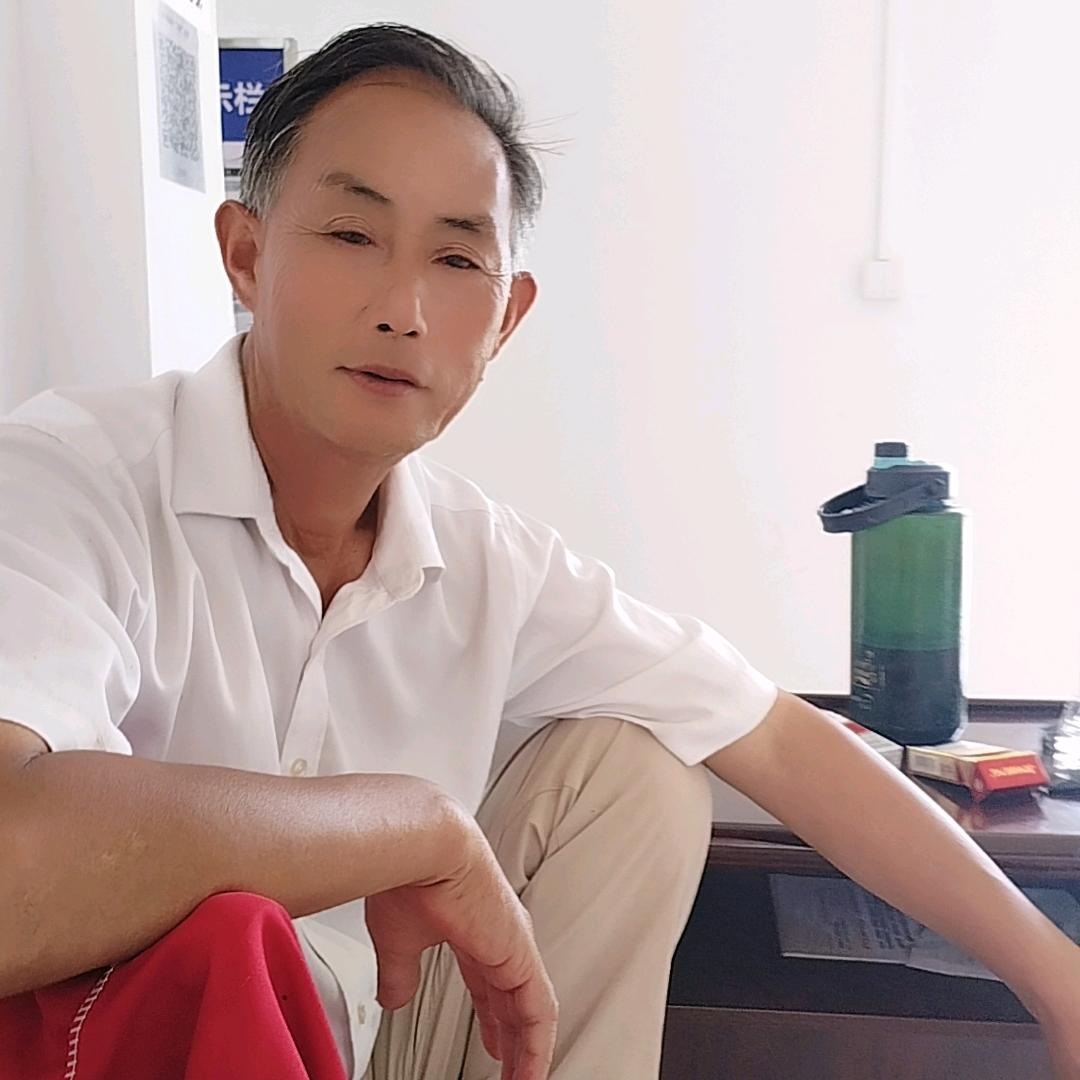 温永开 屋架盖瓦