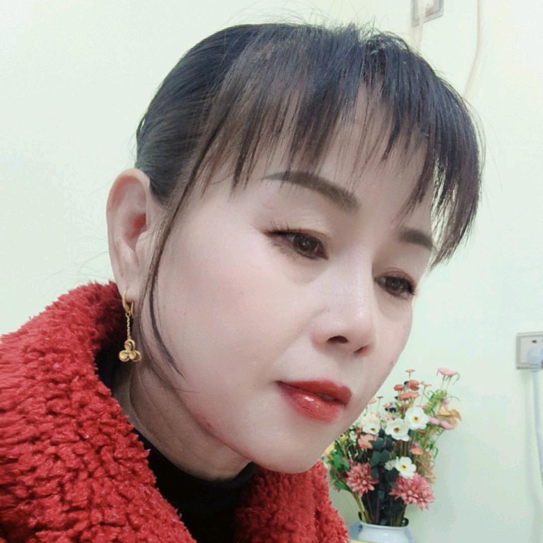 为生活而奔波的女人