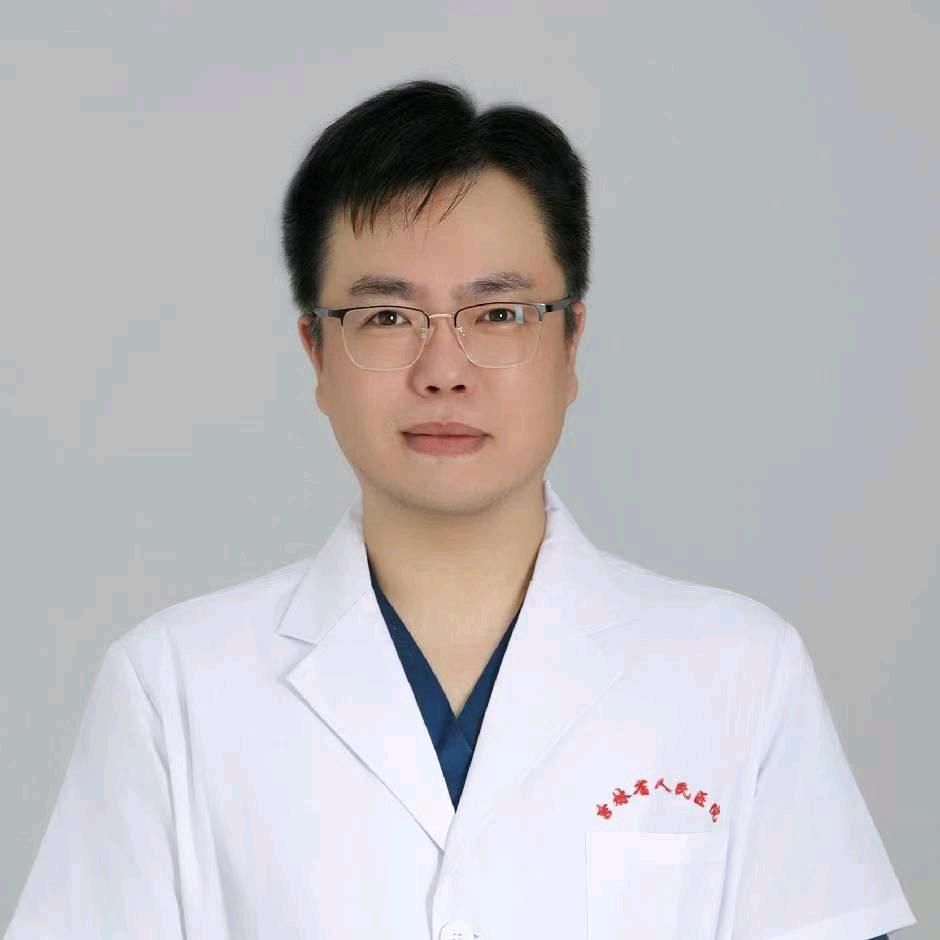 植发整形医生李卓男