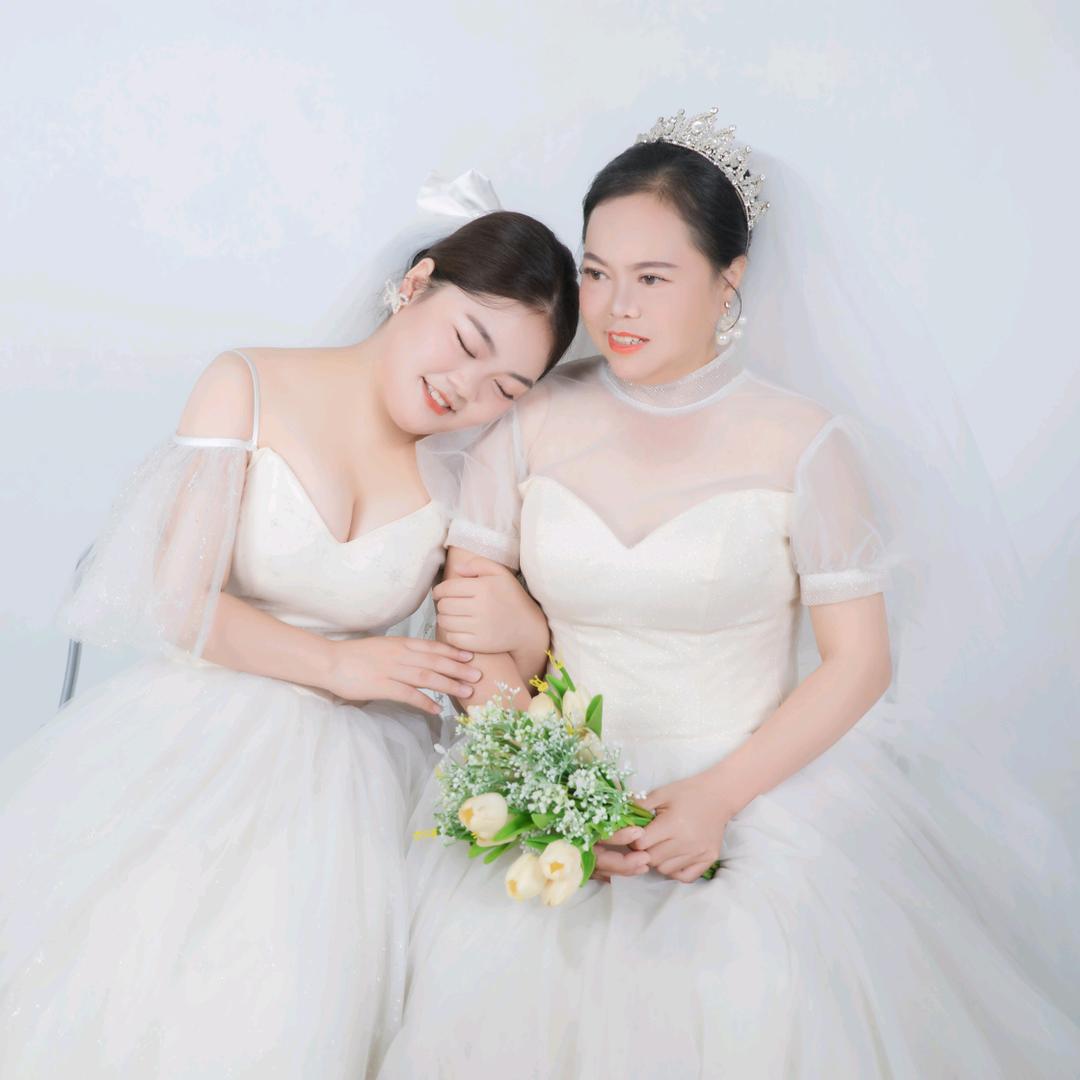 杨哈哈请微笑😊