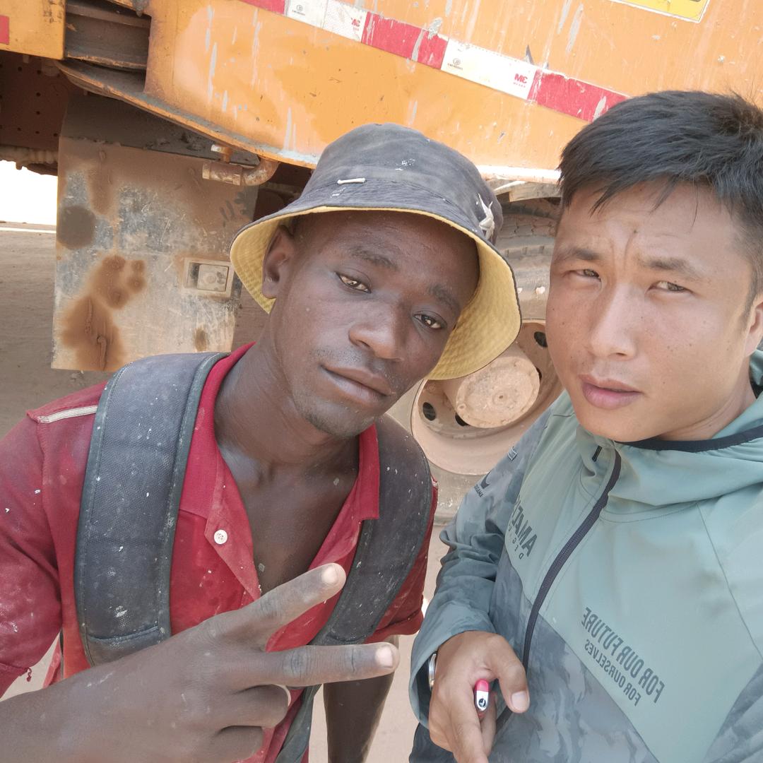小杨🇨🇳在非洲