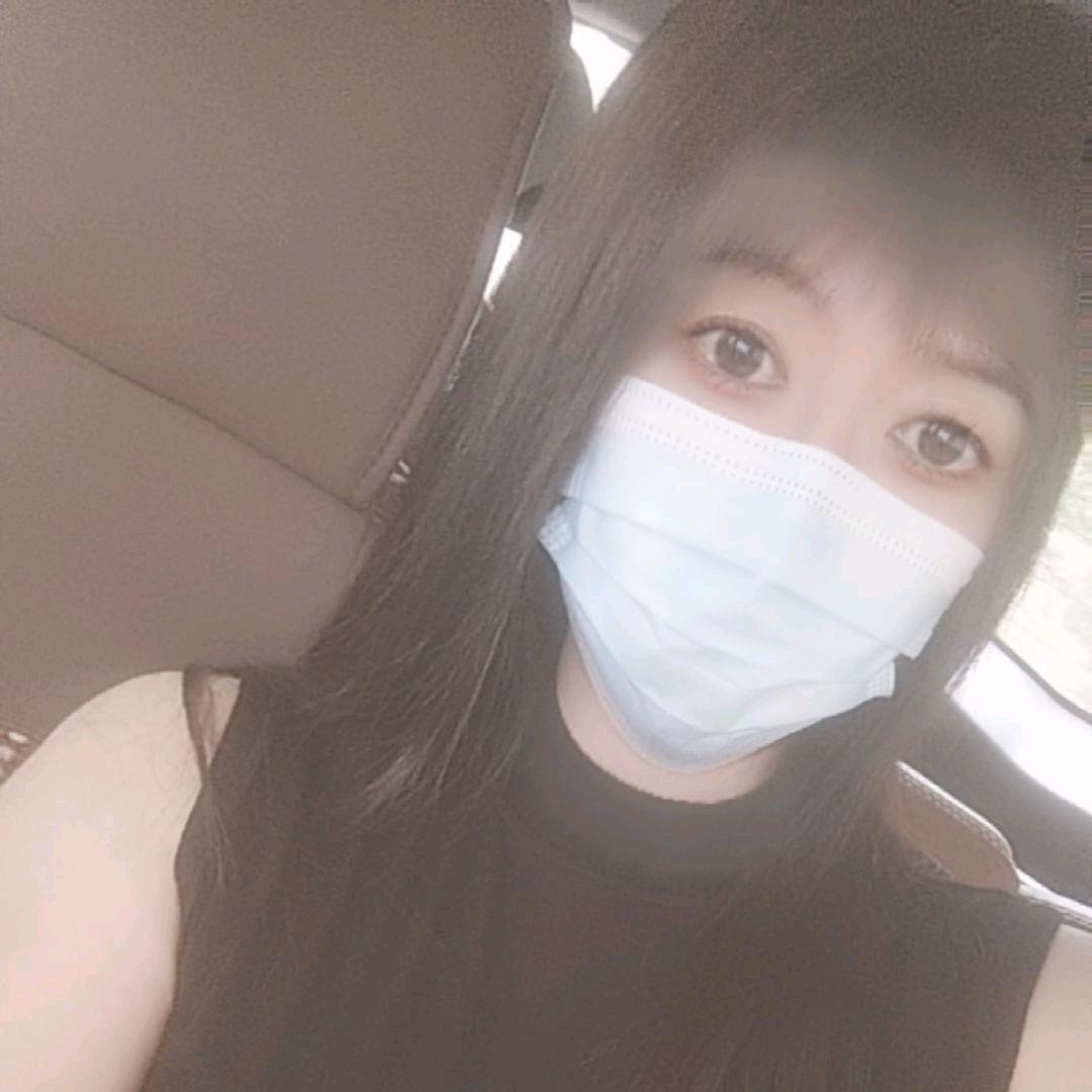 王小样要开心吖🌻