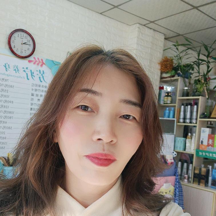 蓉芳美业，白养黑，身材管理，护肤，祛斑