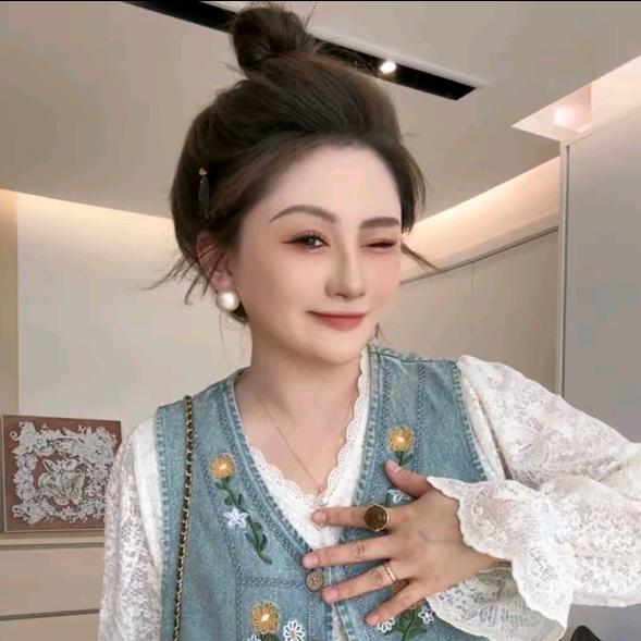 大码胖佳佳-时尚穿搭