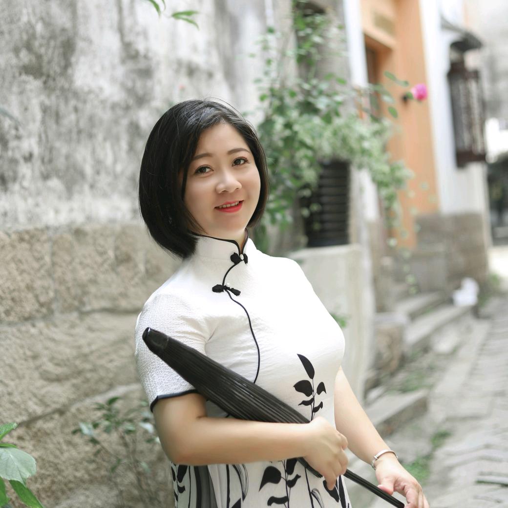 本宫汉服旅拍官方号