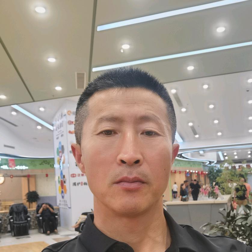 张龙