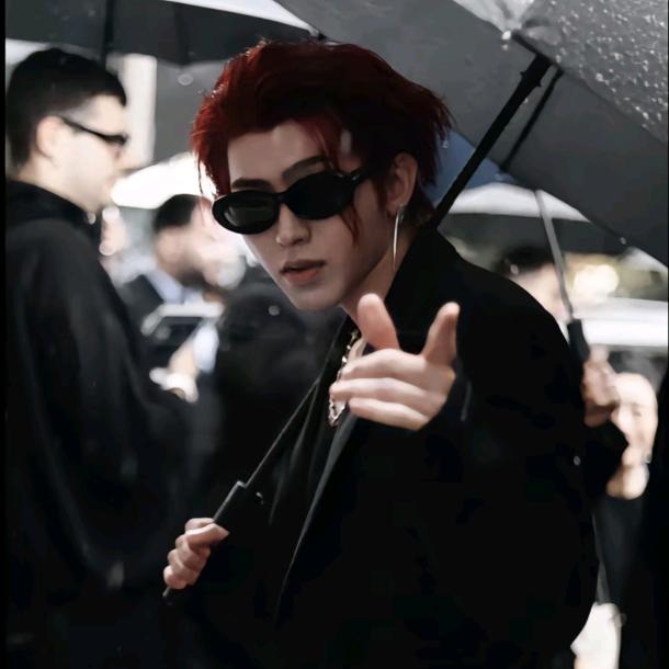 流云若雨