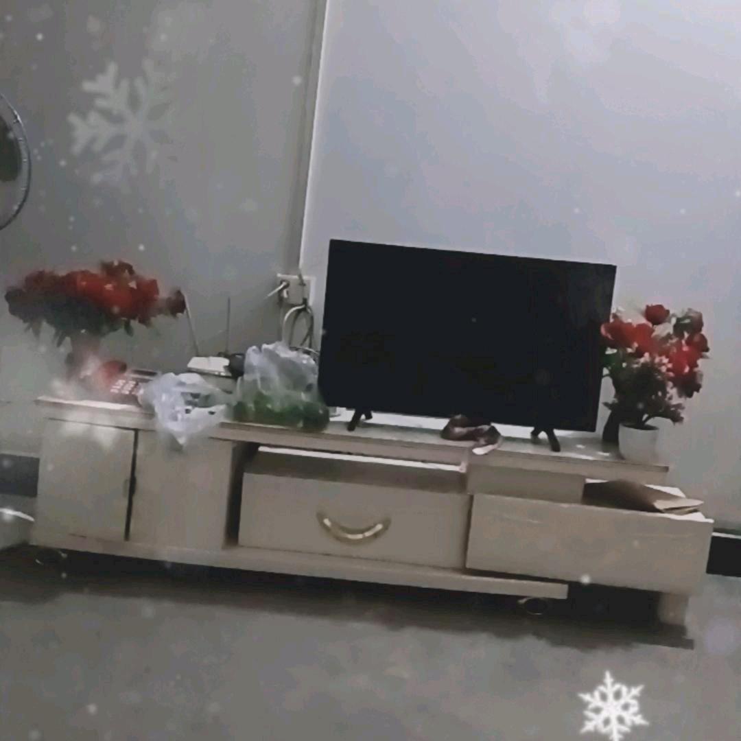 龙七英心里好难过