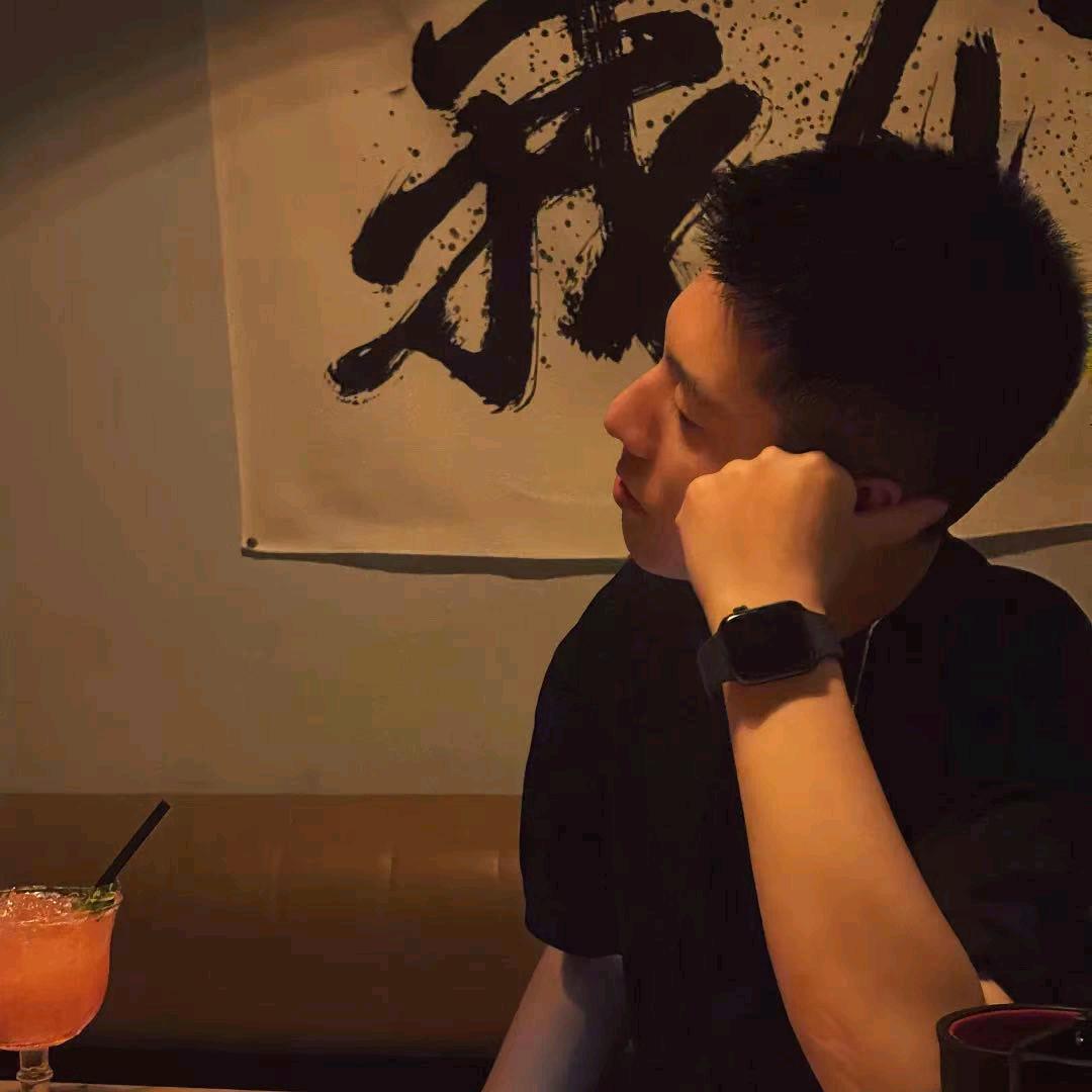 😪陈天睡大觉😴