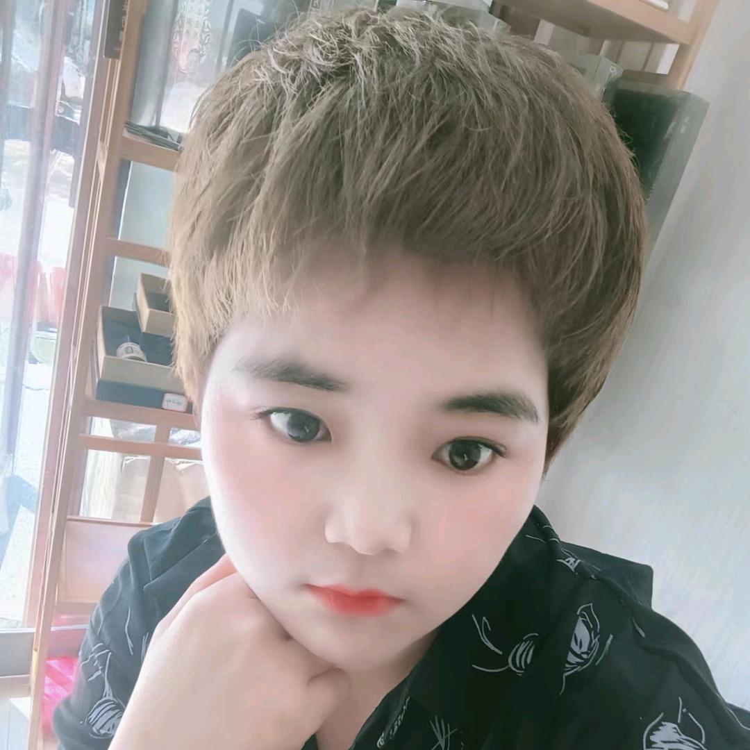 蔡家坡发型师文姐