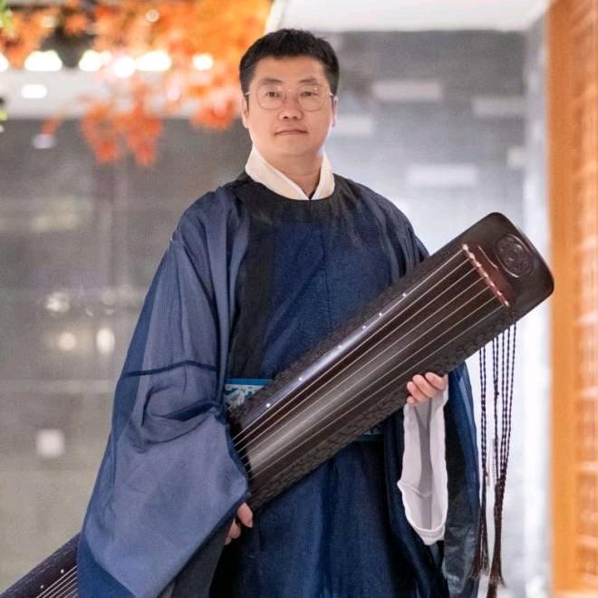 琴之道古琴晨云–卧龙居士