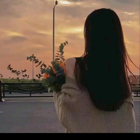 依 诺