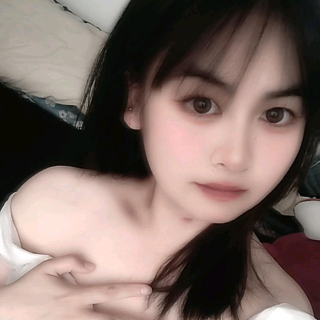 小树.