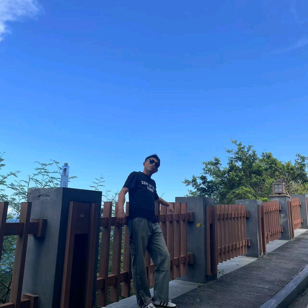 小王爱剪头发