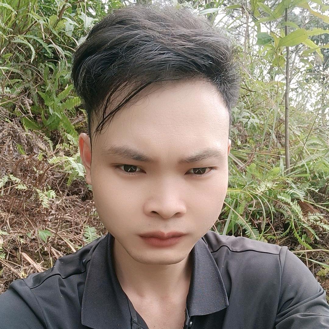 小林爱看短剧
