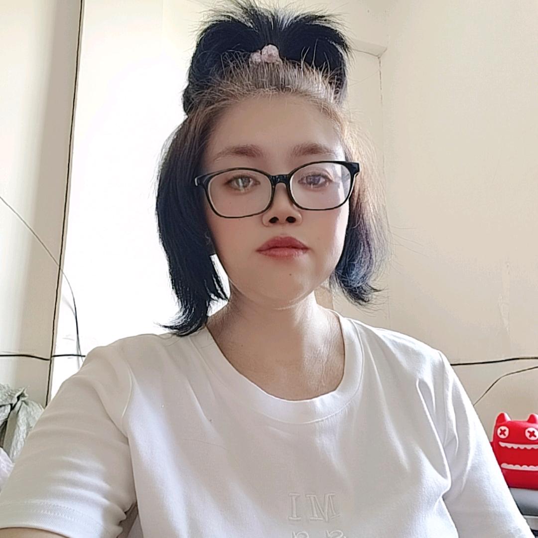 萌萌（上午10:10分开播）