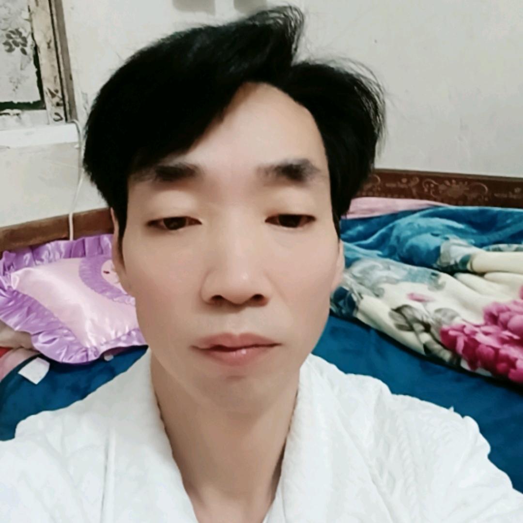 单亲哥  向，唱歌聊天直播不定时