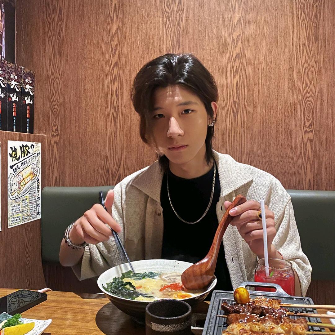 三三深夜自习室（橱窗可自行下单）