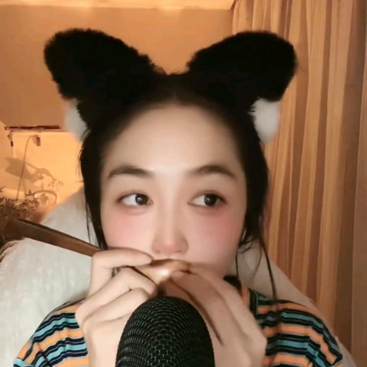 呆蕊爱敲击音