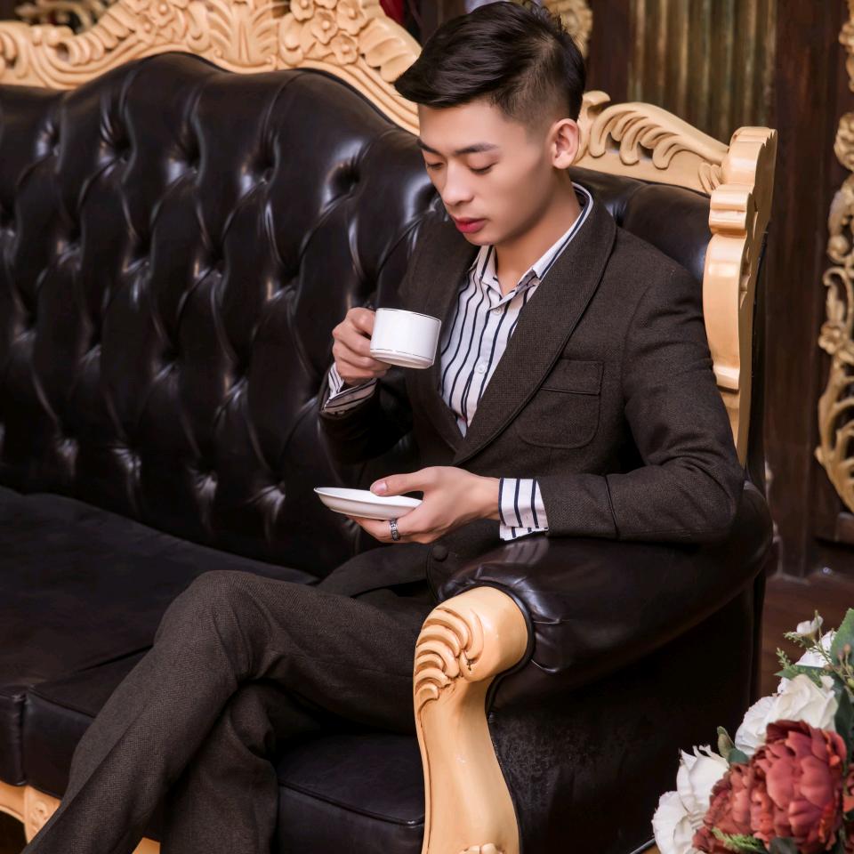 皇后酒吧｜总监·文皓