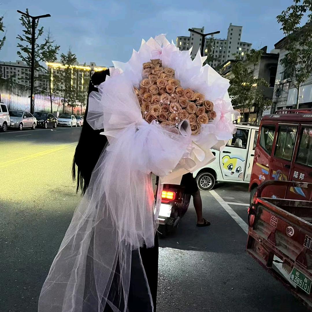 🌴杞县豫腾劳务《小白》💐