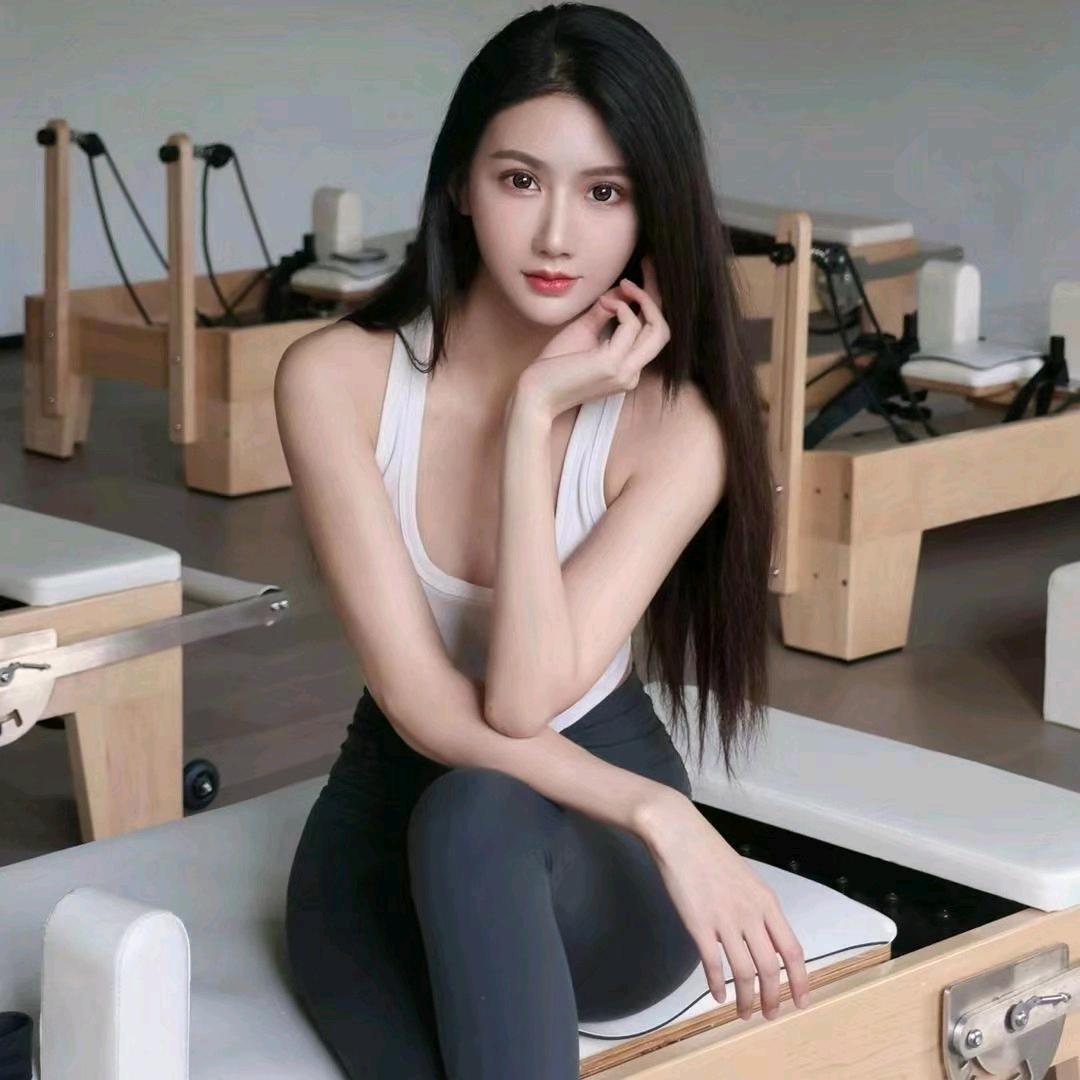 涵涵塑形体塑形普拉提