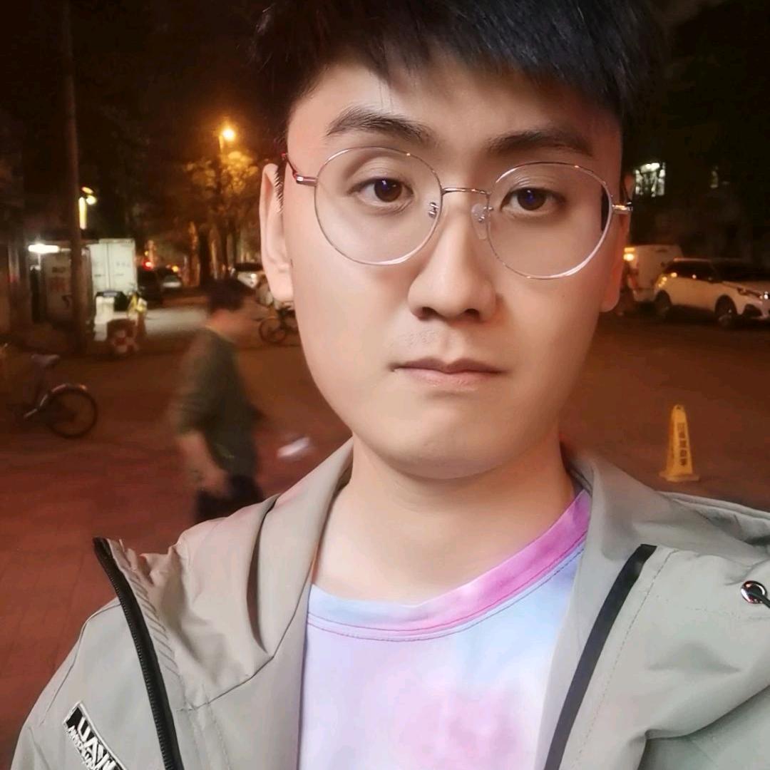 小白猪🐽