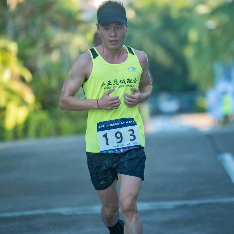 三亚成辉背景墙