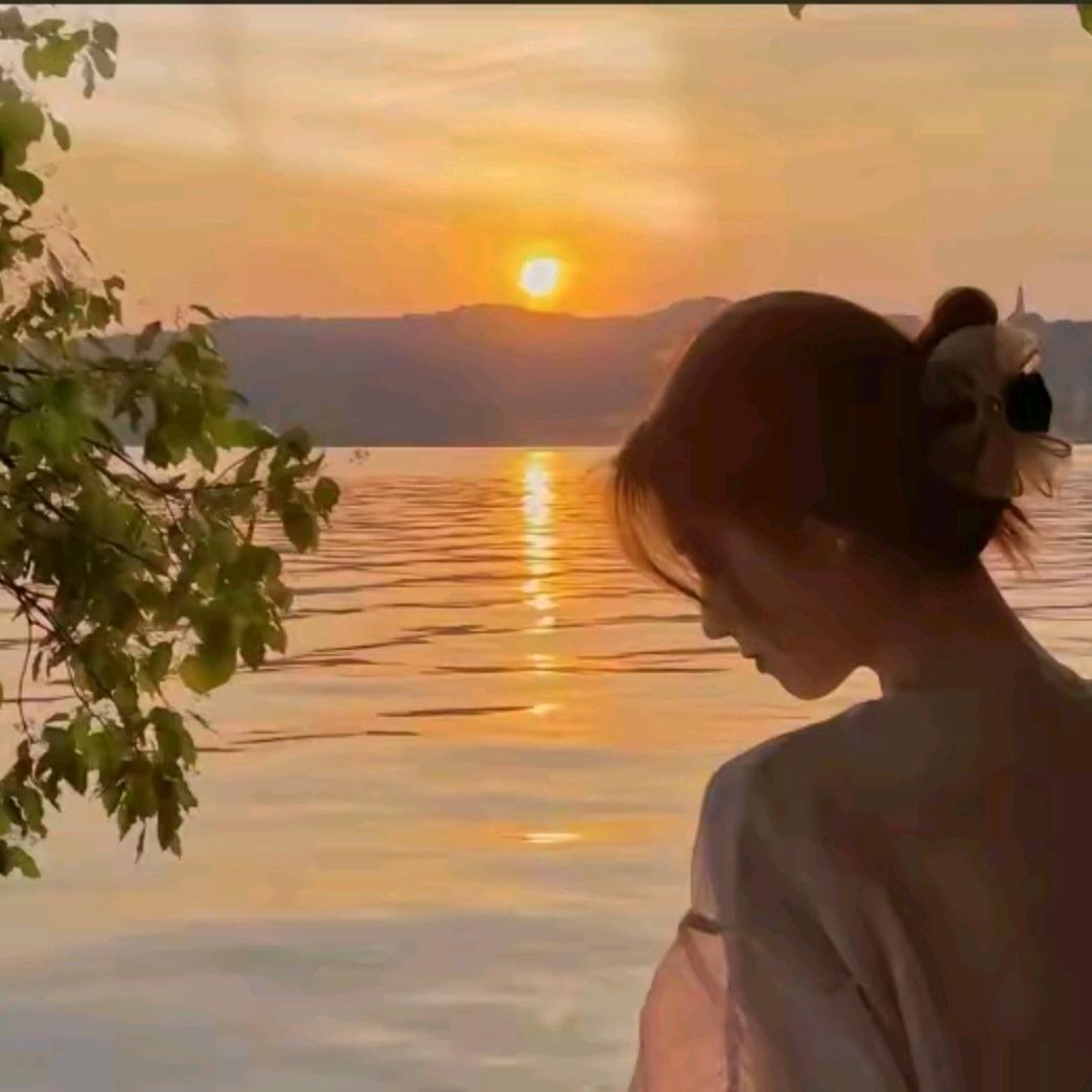 千寻^（冲300粉）