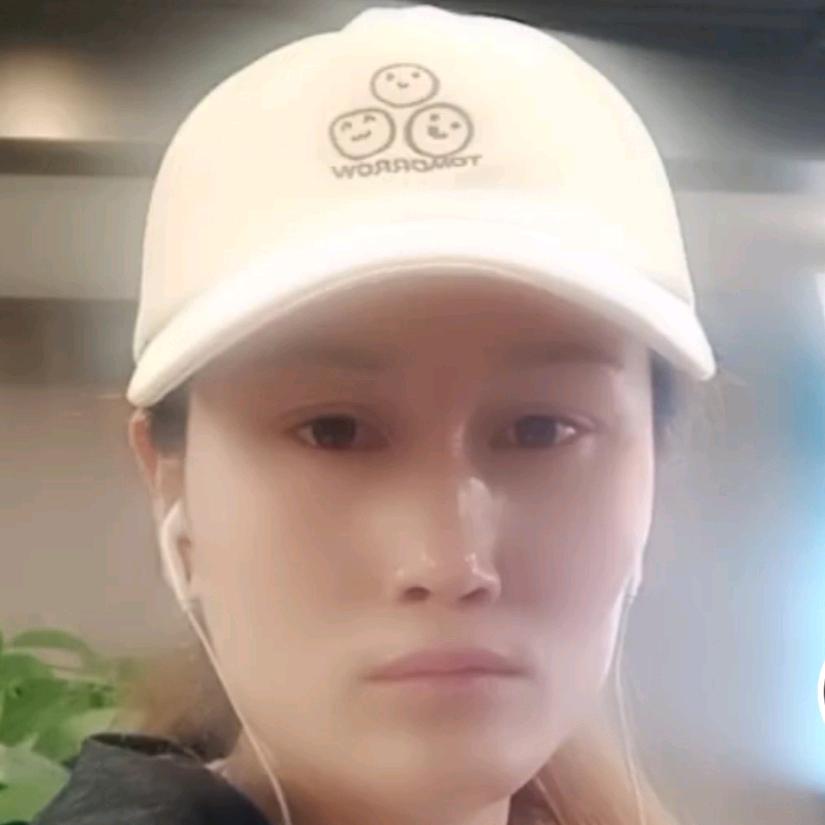 樱桃妞妞