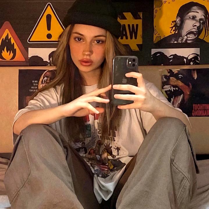 𝙞𝙪𝙠𝙤𝙞𝟳💋