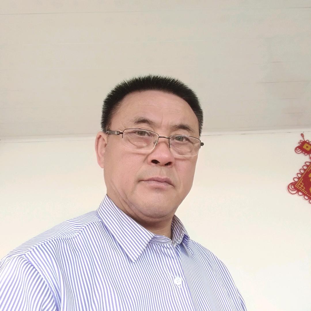 张明实木雕刻